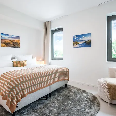 Luew Boarding House 